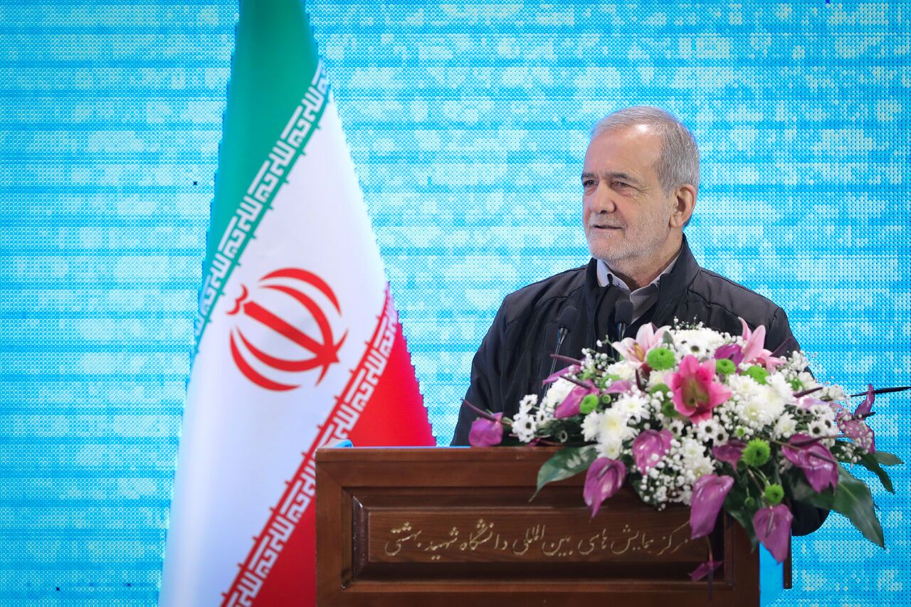 با آدم‌های بی‌سواد نمی‌توانیم به جایی برسیم/ ایران ما باید خیلی بالاتر از این باشد + فیلم